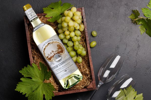 Rượu vang trắng Pháp Château Carbonnieux Blanc 13% 