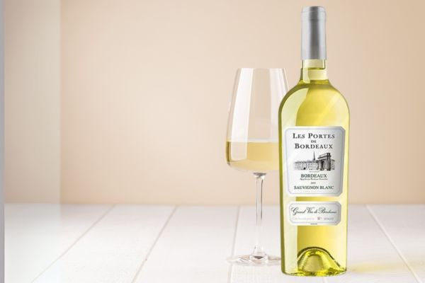 Rượu vang trắng Pháp Les Portes de Bordeaux Sauvignon Blanc 2016 12% 