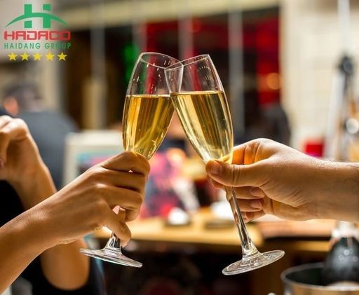 Cách thưởng thức rượu vang Moscato