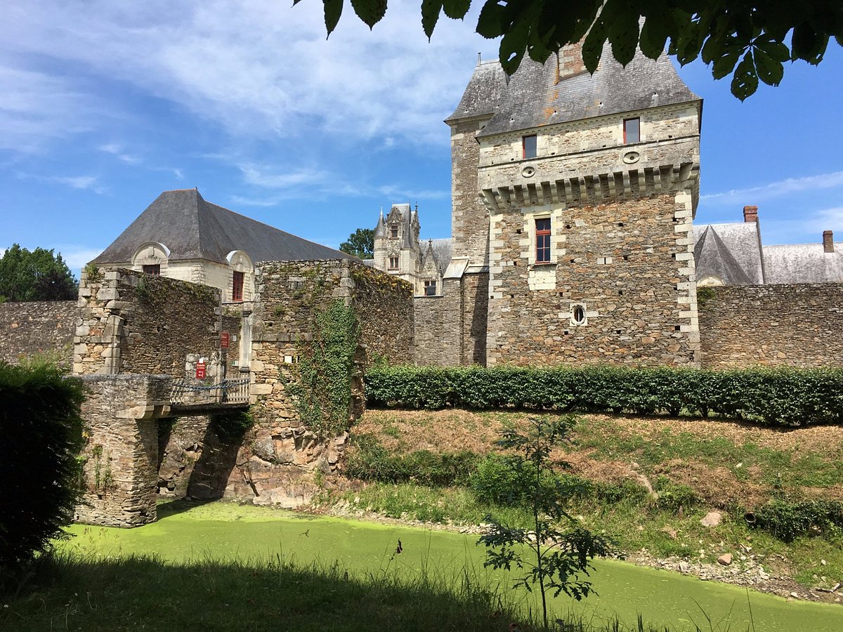 Rượu vang Hải Phòng ACF - Nhà sản xất Château de Goulaine